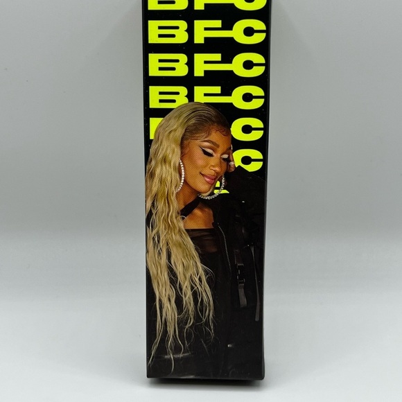 Beauty. For. Certain. Whole Lotta Mascara in Black - Picture 4 of 11